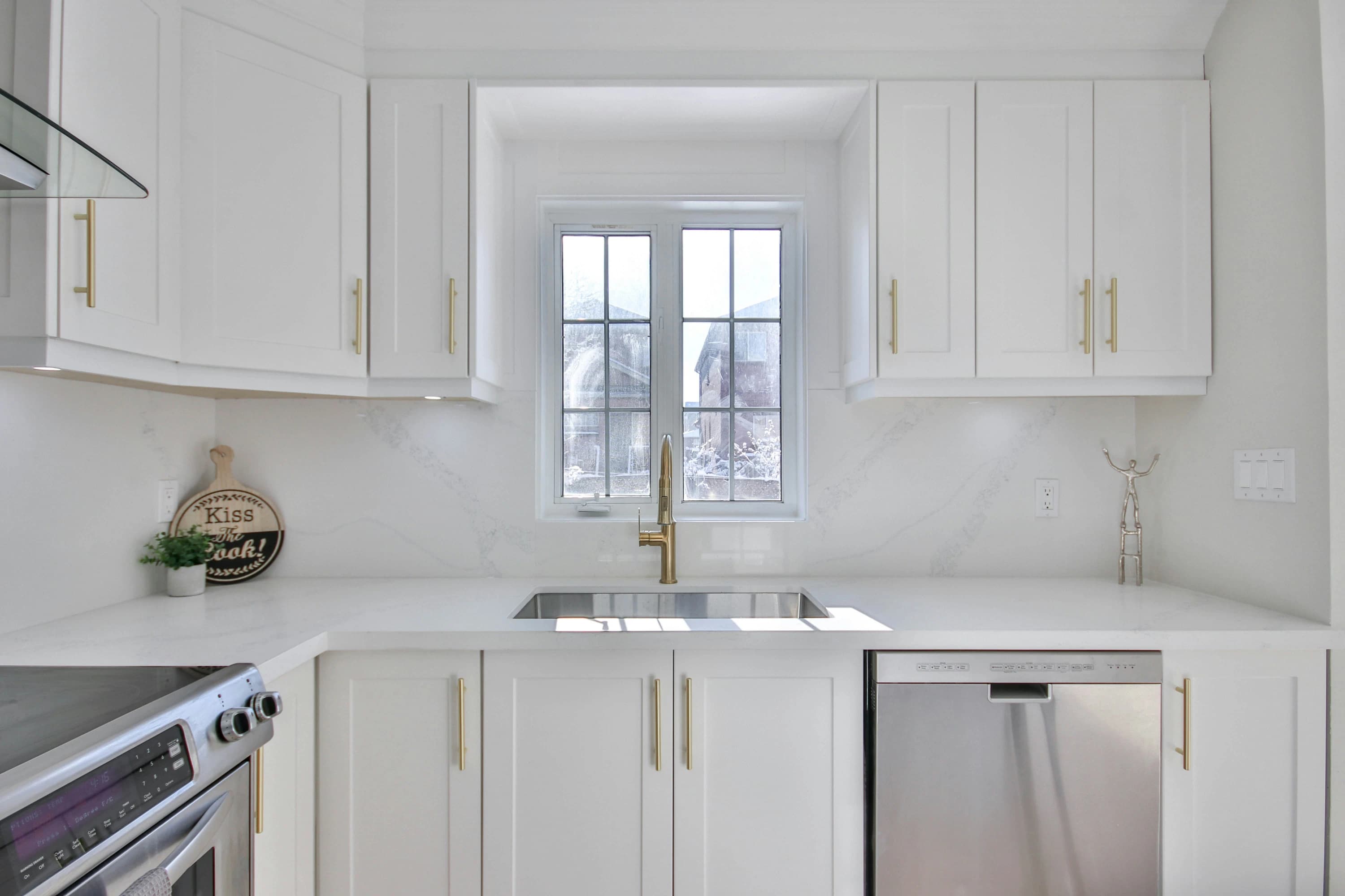 Well-kept living space cared for by KM Fine Homes
